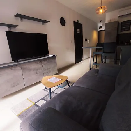 The Apartment Tal-Hriereb