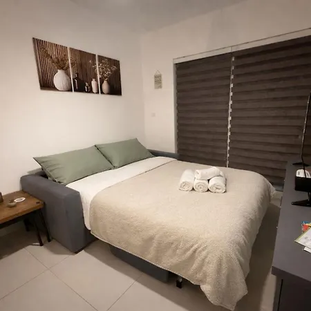 1br Sleep 4 Close To Valletta & St Julians *
