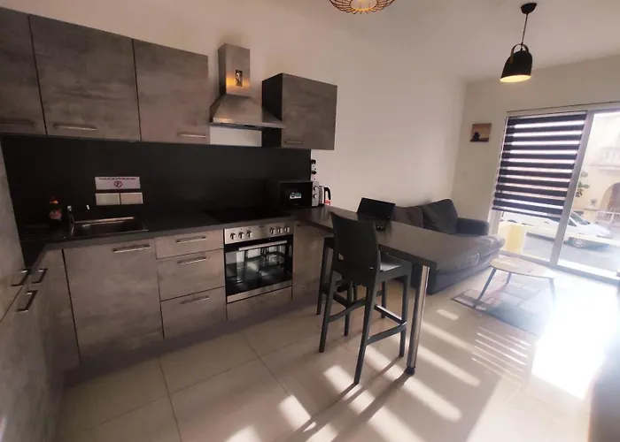 Apartment Central 1Br Sleep 4 Close To Valletta & St Julians